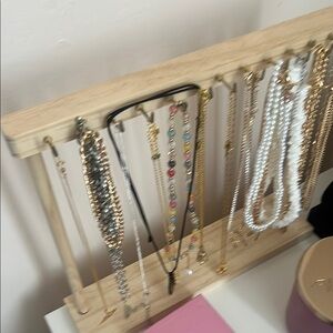 Organizer for your necklace